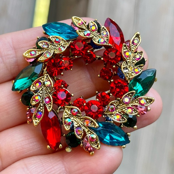 Wreath Brooch Double Layer Rhinestone Brooch Christmas Brooch Laurel Wreath Pin - Picture 4 of 7
